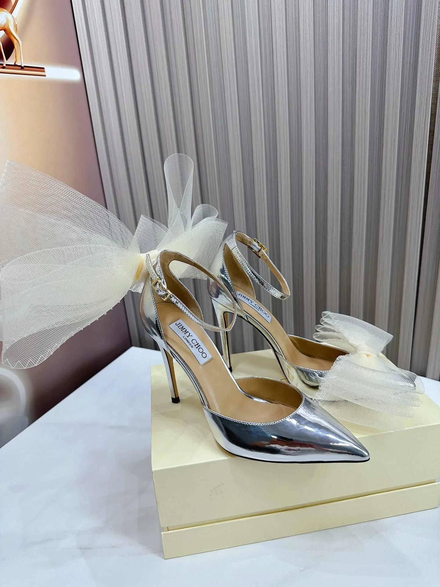 SE1171 Jimmy Choo Averly / Size5-10