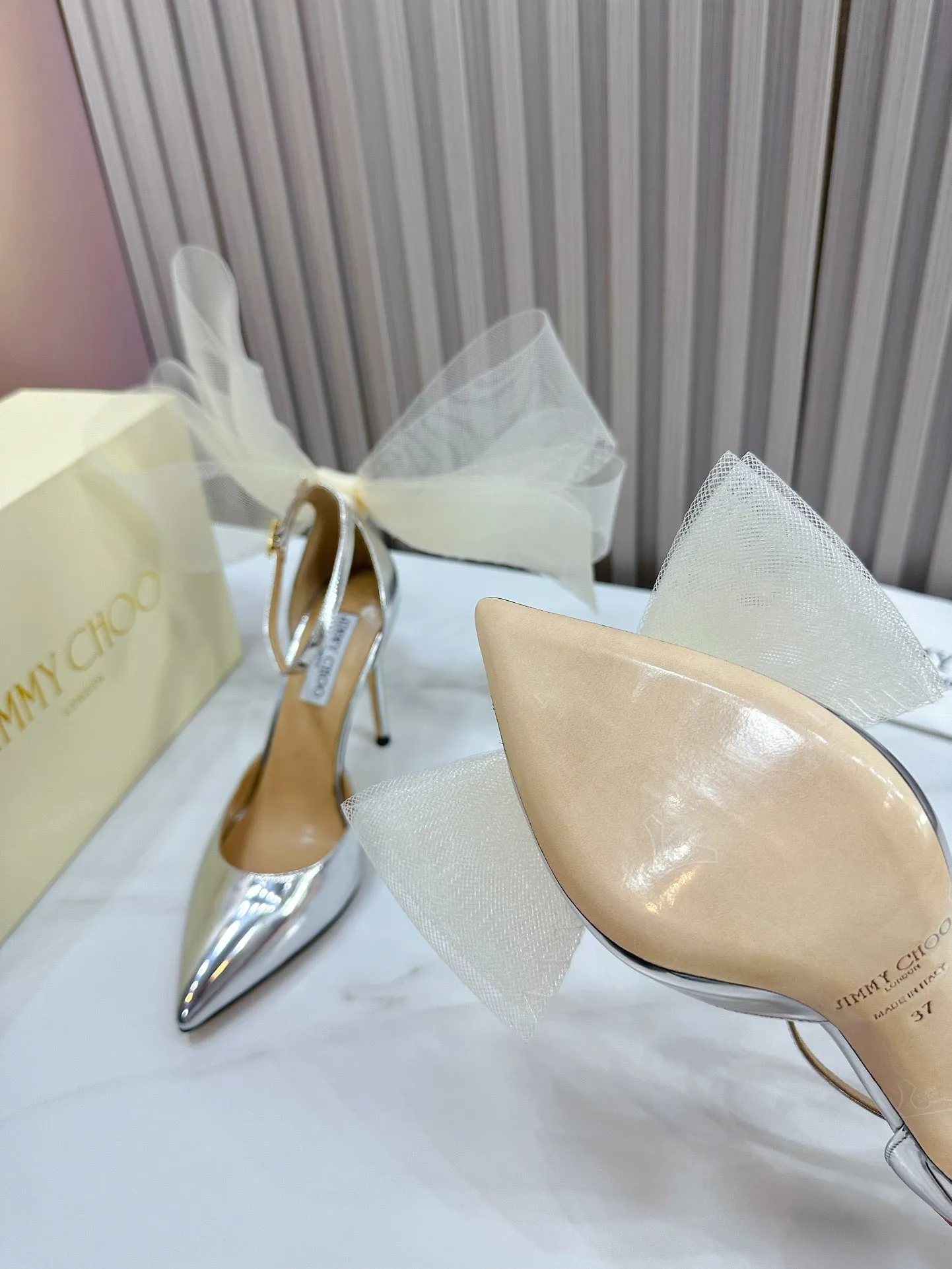 SE1171 Jimmy Choo Averly / Size5-10
