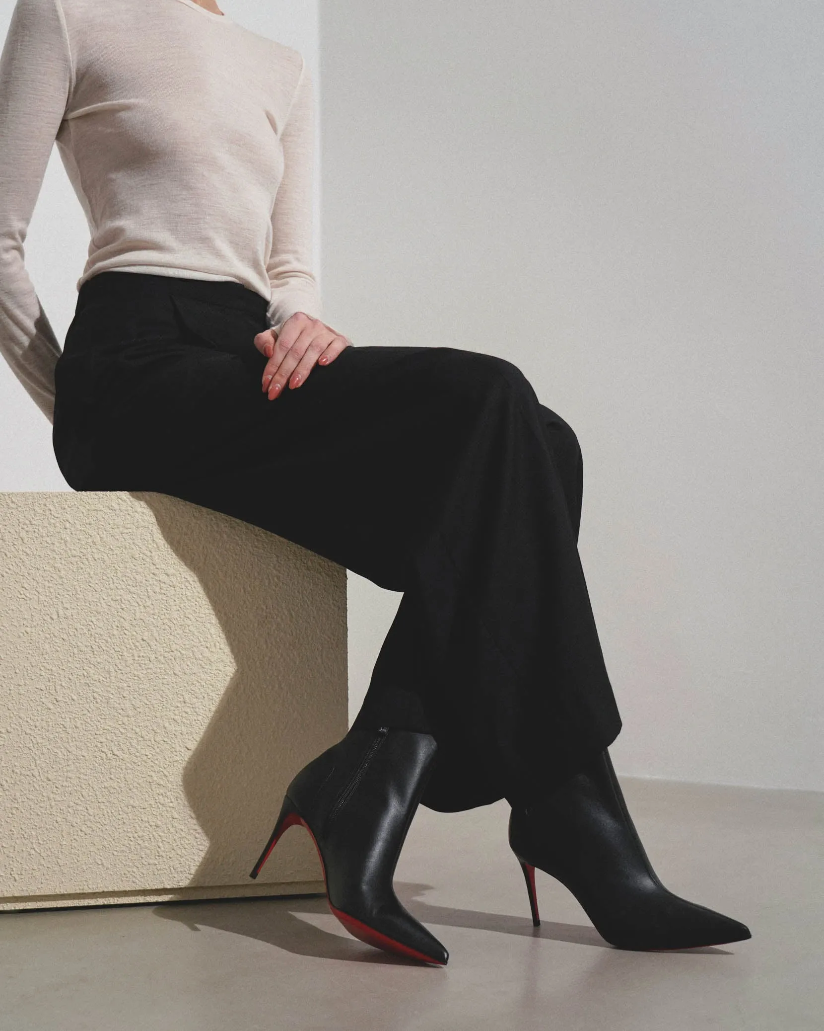 Sporty Kate 85 black leather ankle boots